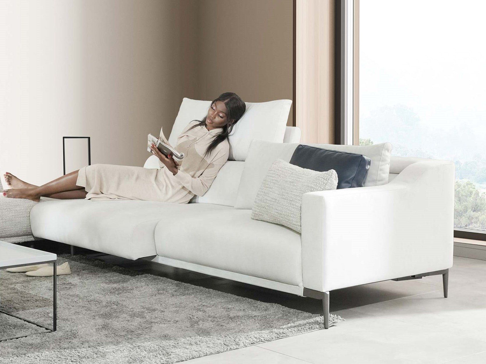 Milda Extendable Three Seater 87"
