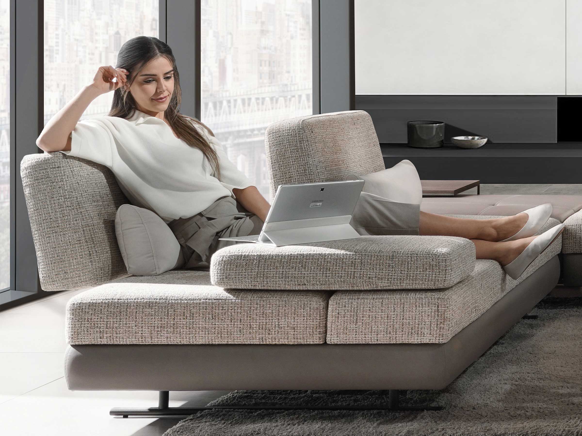 Sofá chaise longue Mony