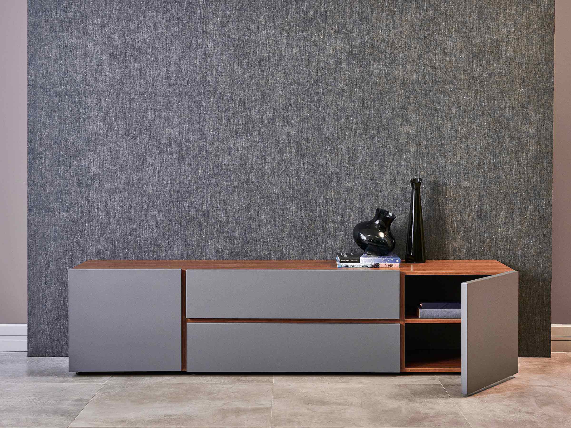 Leona TV Bench