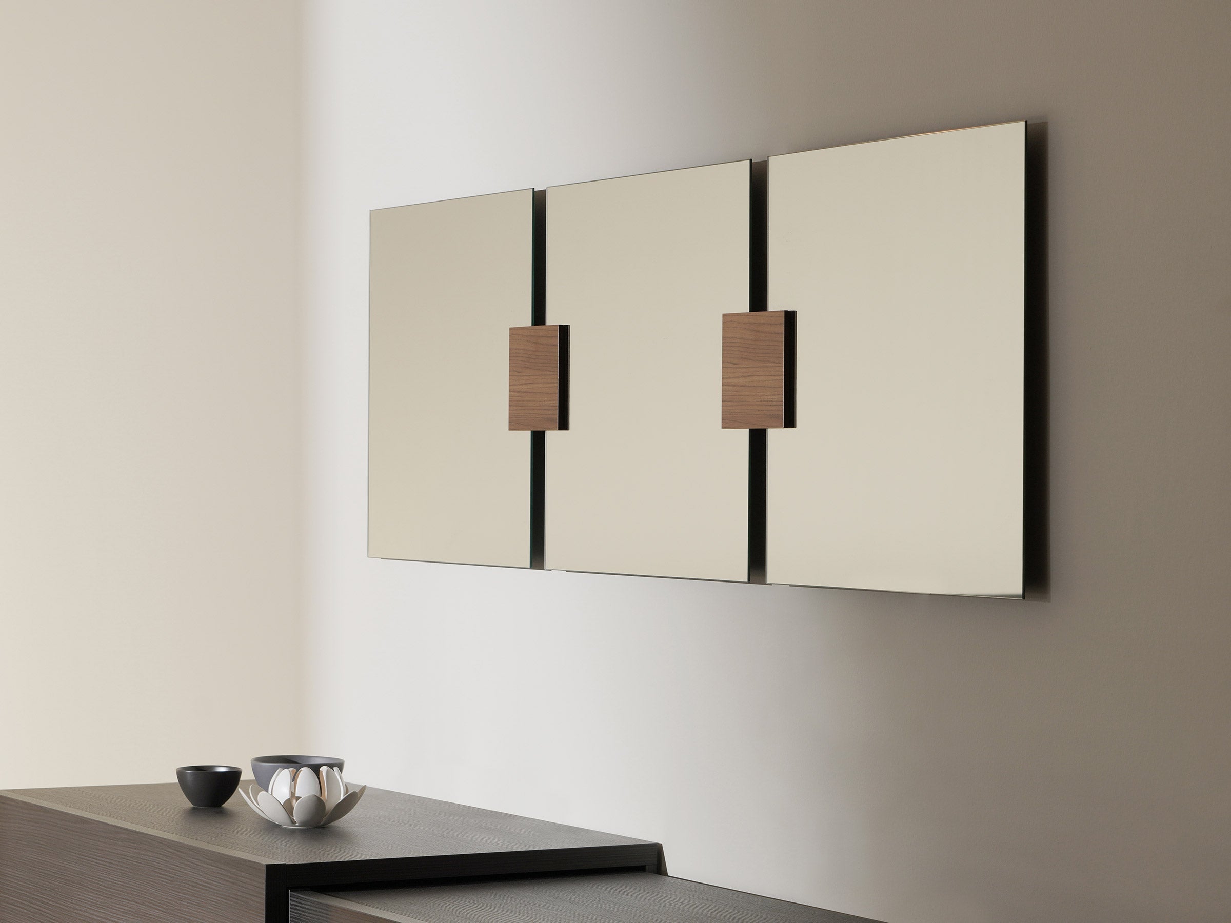 Square Ayna